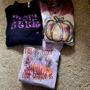 Comfort ColorsWomen's Sweaters - Black, Purple, Multicolor